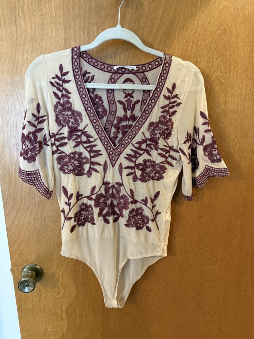 NanaMacs Dahlia Floral Embroidered Mesh Bodysuit Nude Dark Red Womens Size Large - Picture 3 of 7
